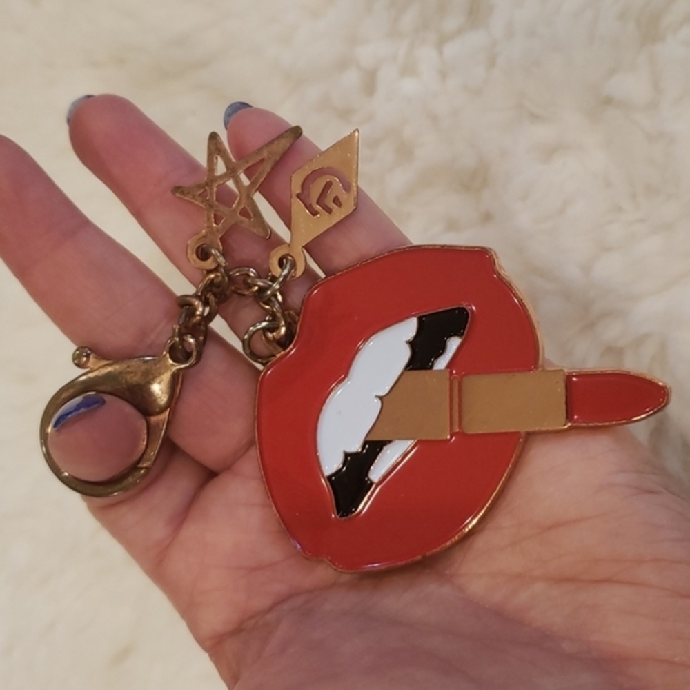 Charlotte Tilbury PURSE CHARM Red Lips Purse Charm Keychain‎